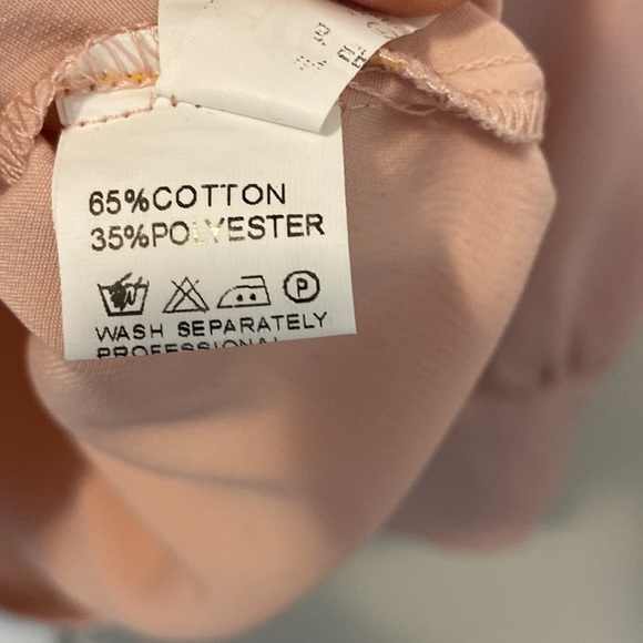 New! Pink blouse, satin, long sleeves. - Picture 5 of 5